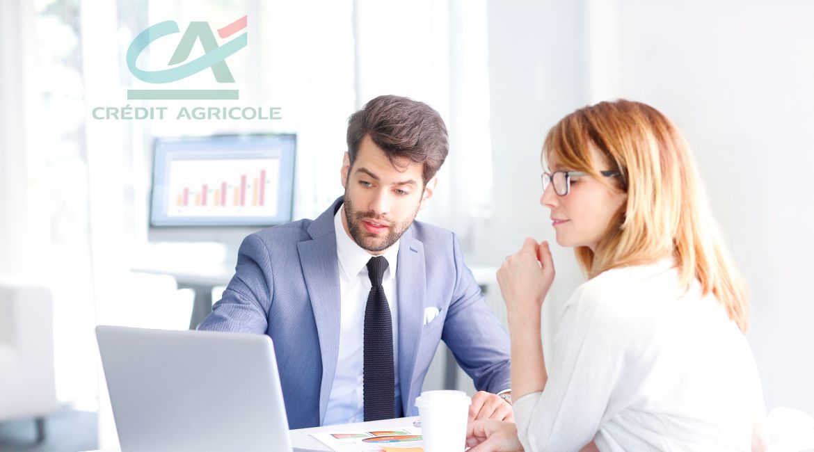 Entrepreneur ouvrant un compte bancaire professionnel