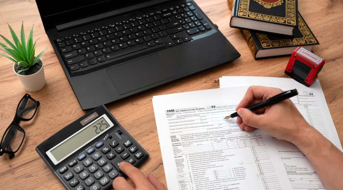 Formulaire fiscal en ligne rempli par un dirigeant d’entreprise