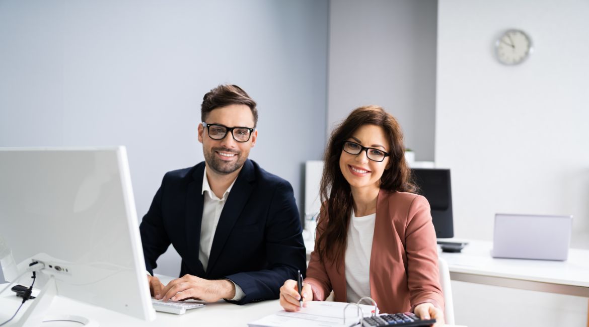 illustration point avec expert-comptable en janvier