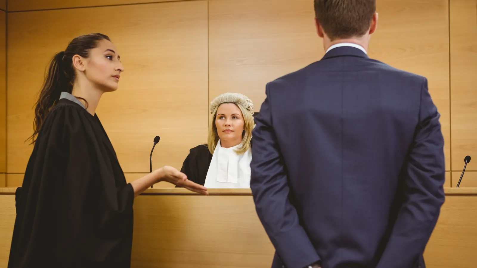 Trouver un expert-comptable pour un avocat en droit pénal